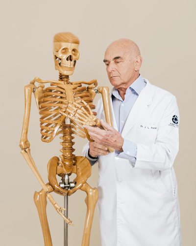 Dr.. J L Pistelli, Physician, 2017